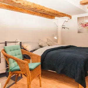 Apartment Stylish With Castle View & Free Parking, Ljubljana